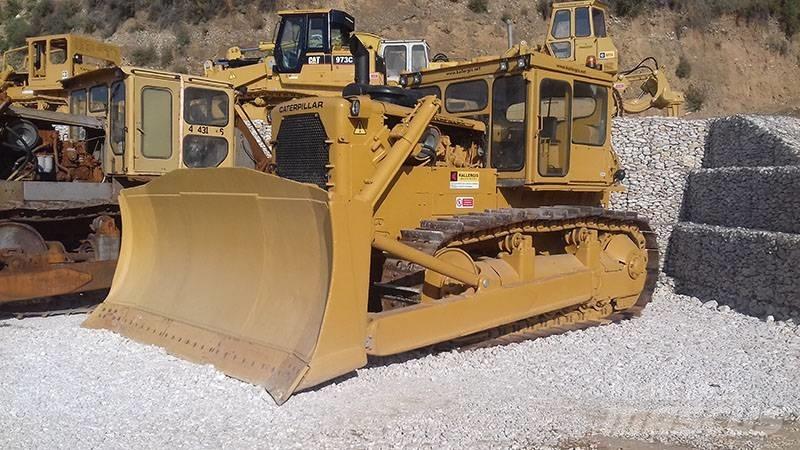 CAT D9G lánctalpas dózerek