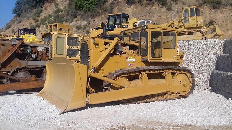 CAT D9G lánctalpas dózerek