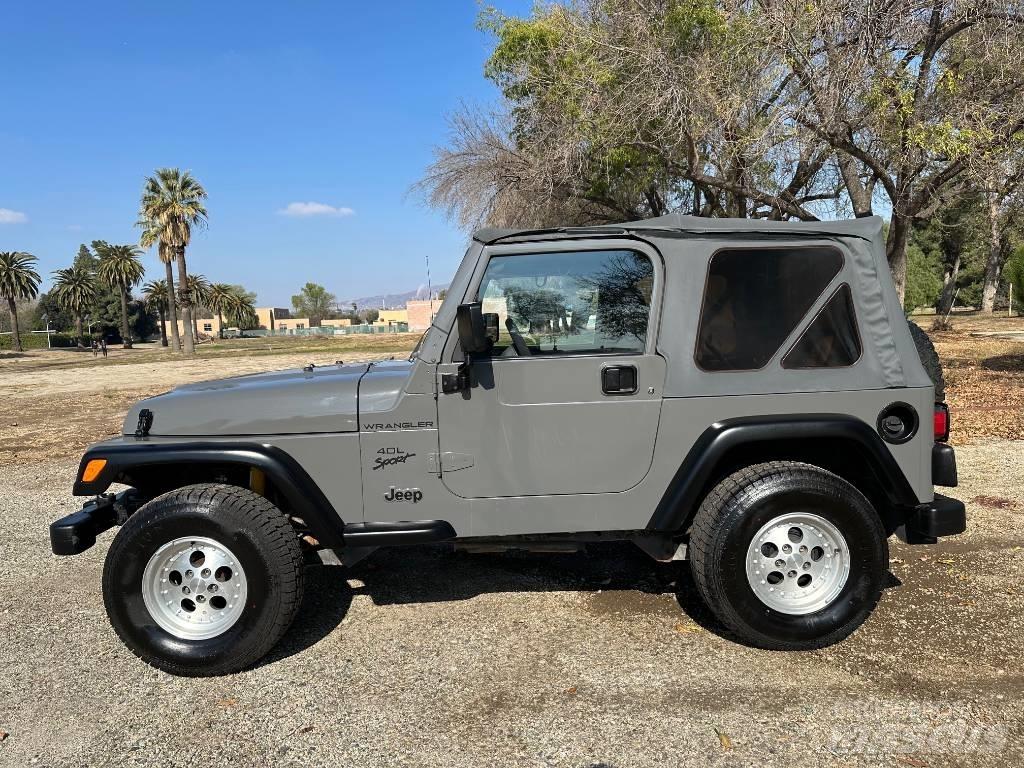 Jeep Wrangler Sport Kistehergépjárművek