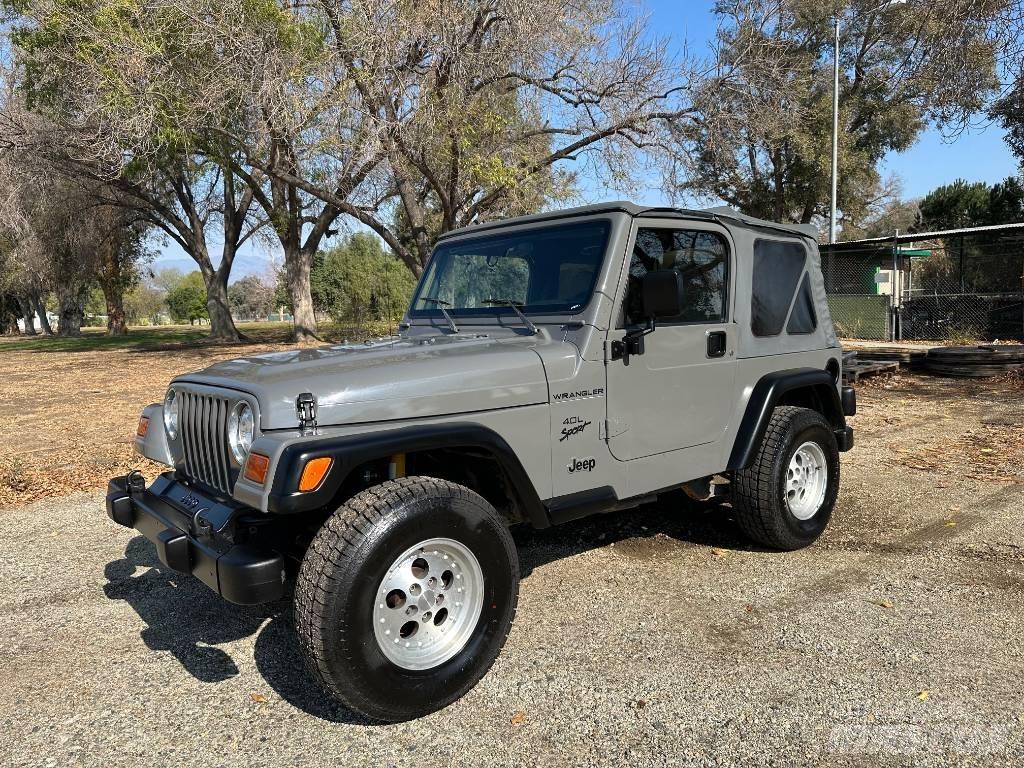 Jeep Wrangler Sport Kistehergépjárművek