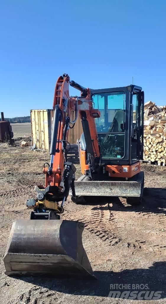 Hitachi Zaxis 26 U Mini kotrók < 7t