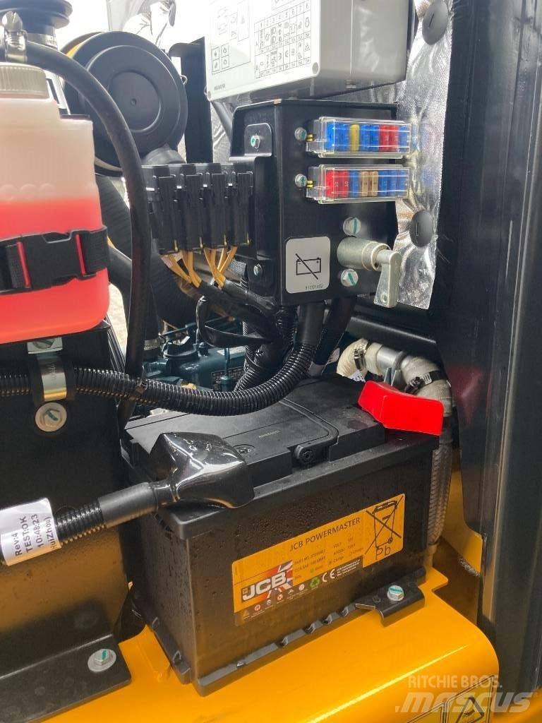 JCB 403 - Fabriksny Mini homlokrakodók