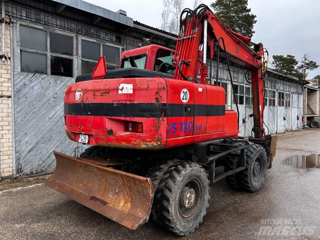 JCB JS 130 W Gumikerekes kotrók