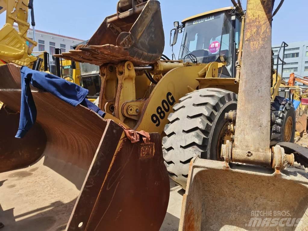 CAT 980 G Gumikerekes homlokrakodók