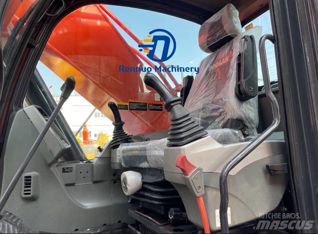 Doosan DX 300 Lánctalpas kotrók