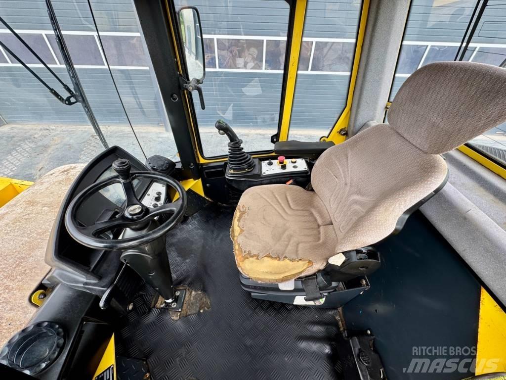 Bomag BW 216 D H-4 Egydobos hengerek
