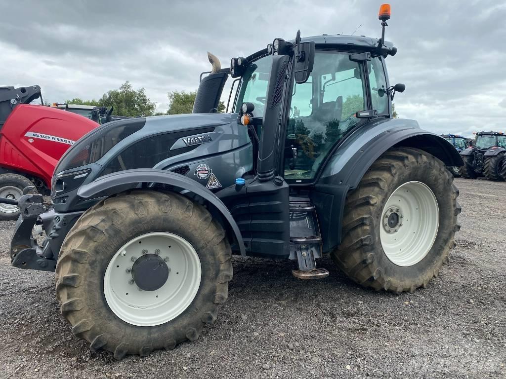 Valtra T 174EA Traktorok