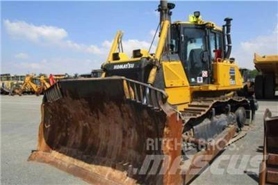 Komatsu D65 EX-16 lánctalpas dózerek