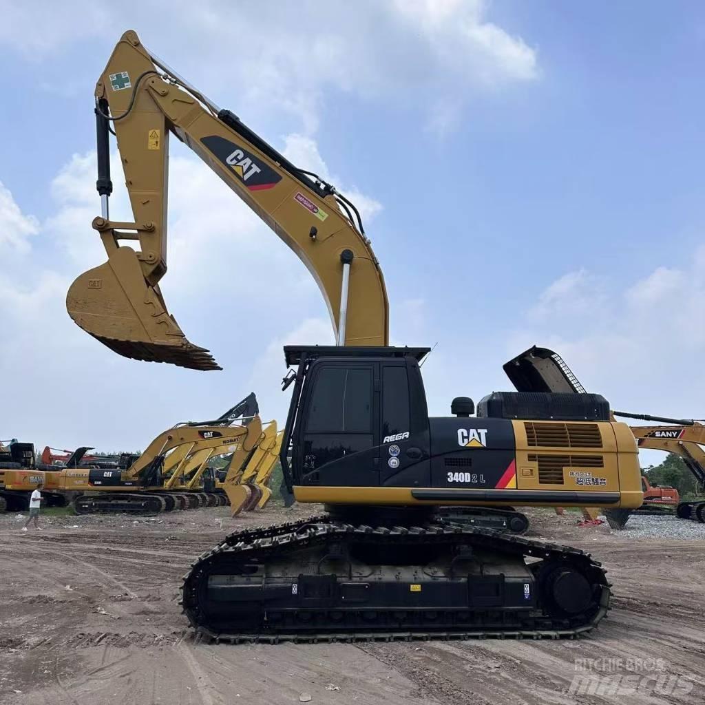CAT 340D2 Lánctalpas kotrók