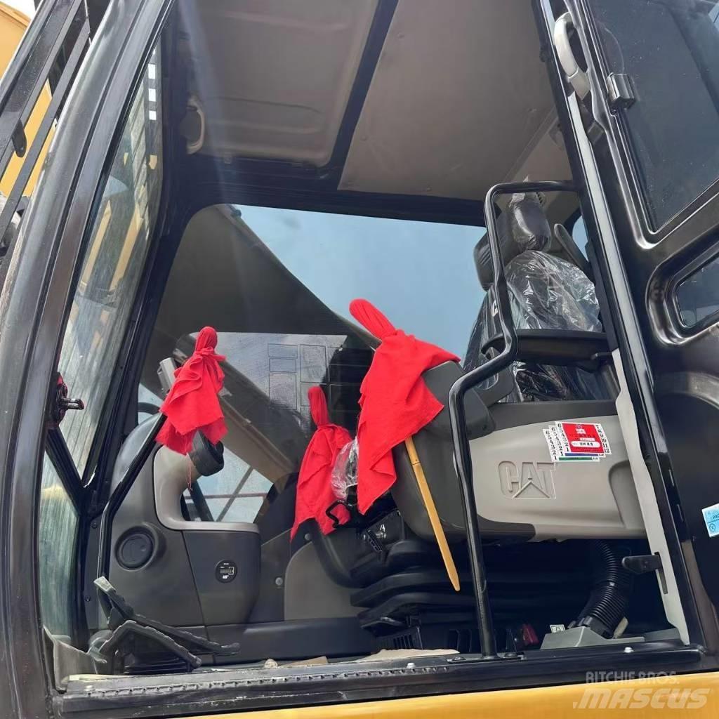 CAT 340D2 Lánctalpas kotrók