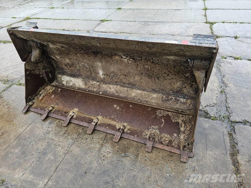 CAT 908 M Gumikerekes homlokrakodók