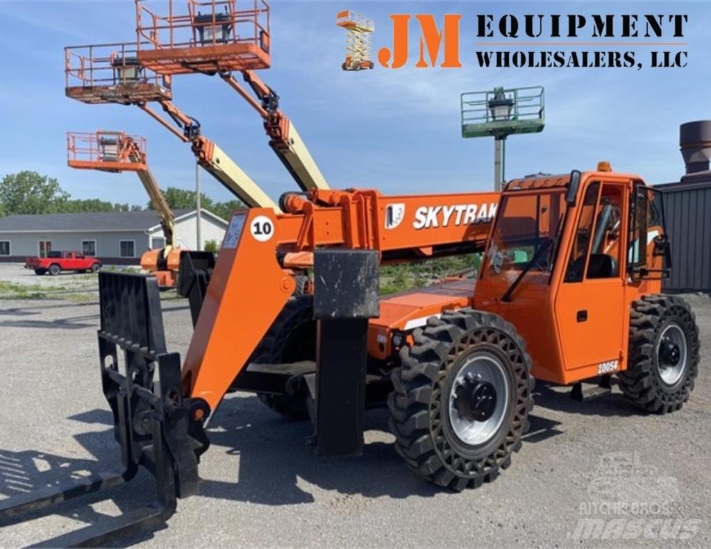 SkyTrak 10054 Teleszkópos rakodók