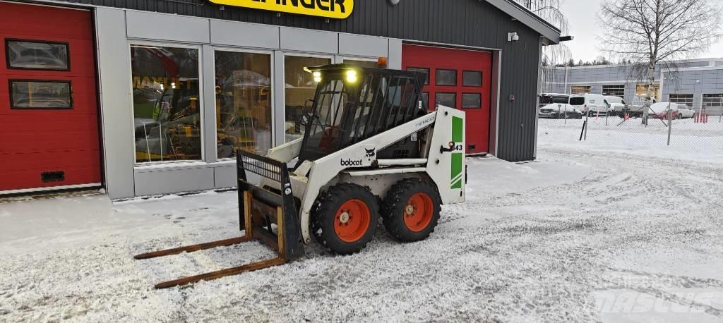 Bobcat 643 Kompaktrakodók