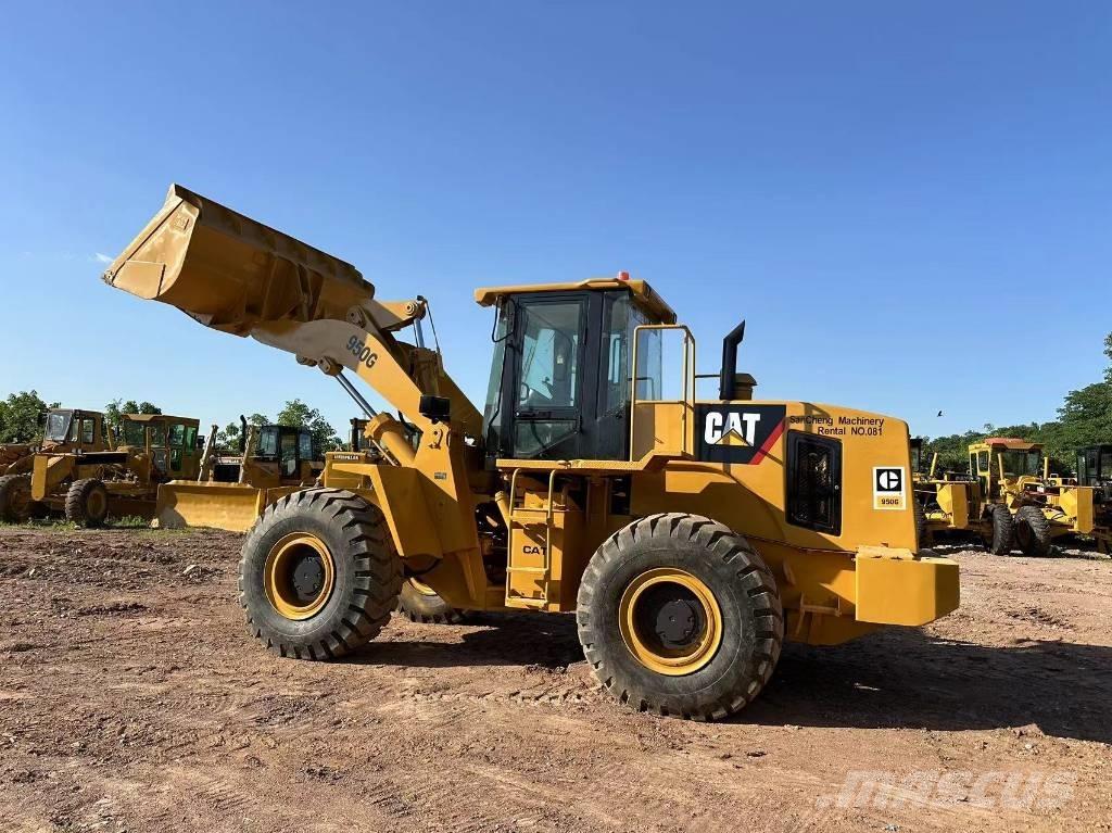 CAT 950G Gumikerekes homlokrakodók