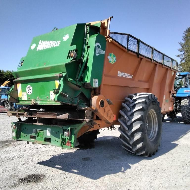 Dangreville EV 11 Trágyaszóró