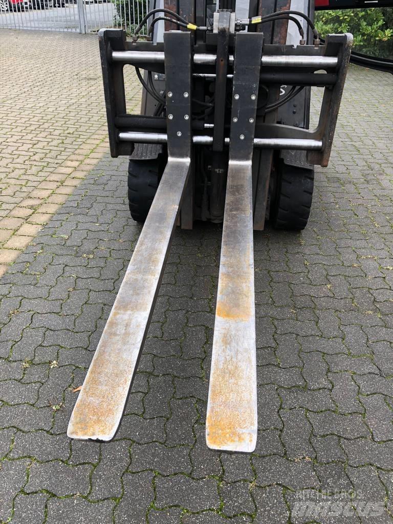 Linde E 30 Elektromos targoncák