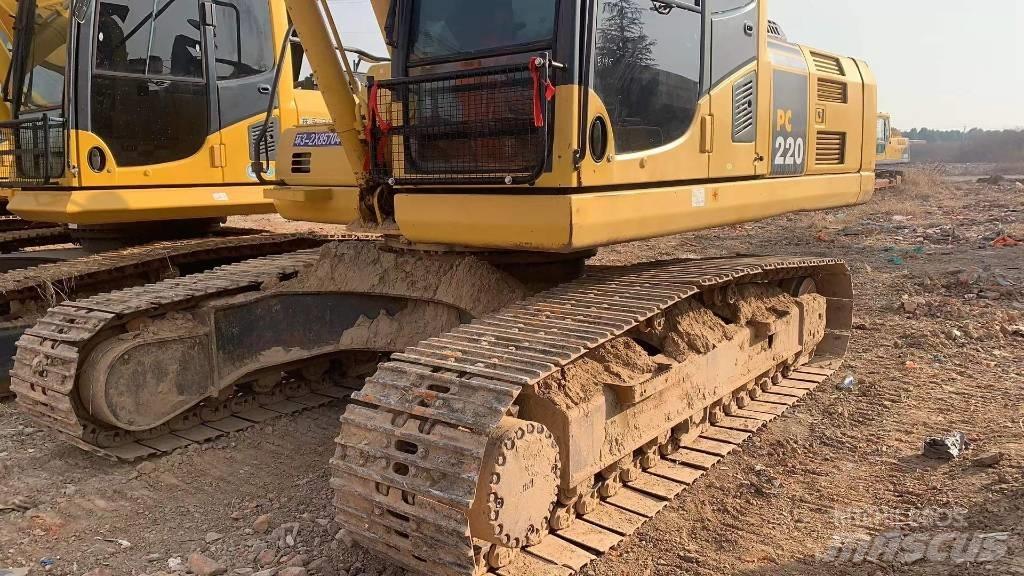 Komatsu PC 220 Lánctalpas kotrók