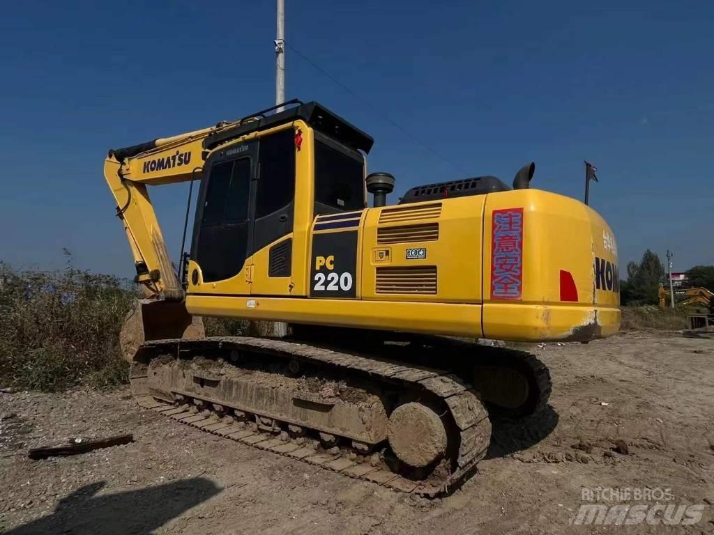 Komatsu PC 220 Lánctalpas kotrók