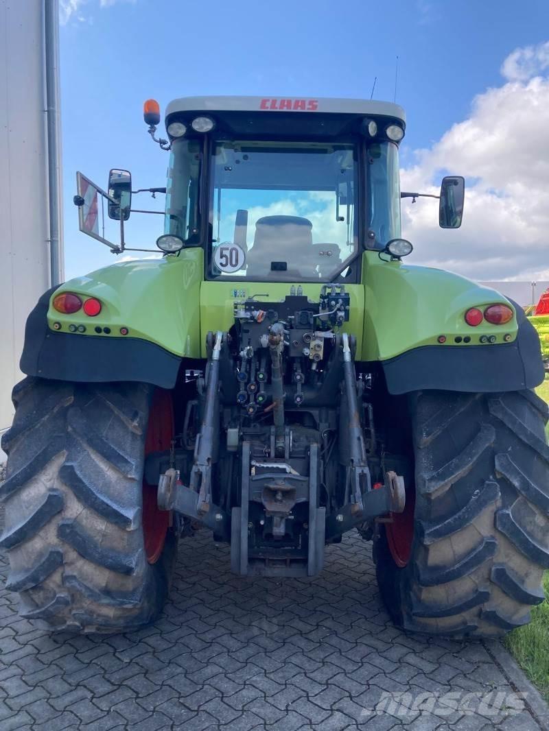 CLAAS AXION 840 Traktorok