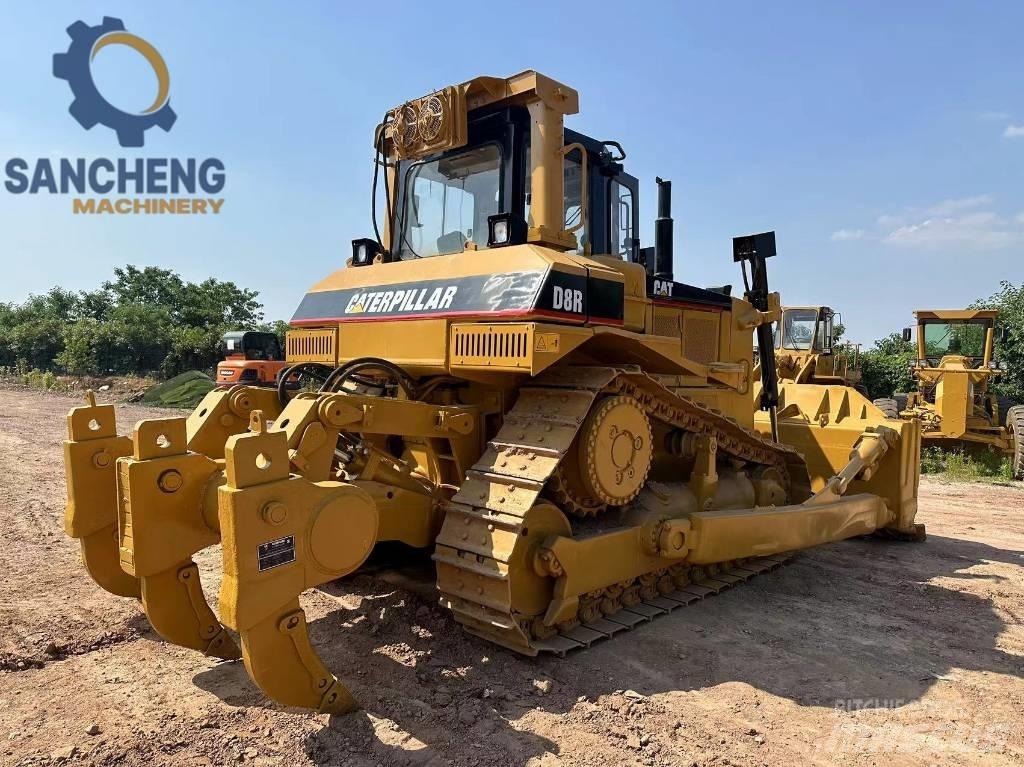 CAT D 8 R lánctalpas dózerek