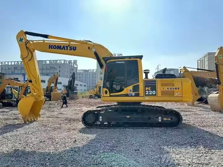Komatsu PC 220 Lánctalpas kotrók