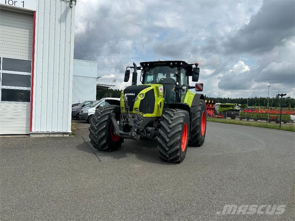 CLAAS Axion 870 Traktorok