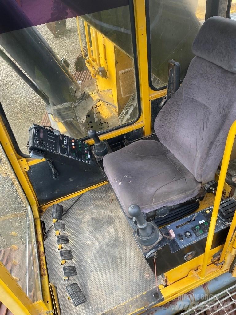 Volvo EC450 Lánctalpas kotrók