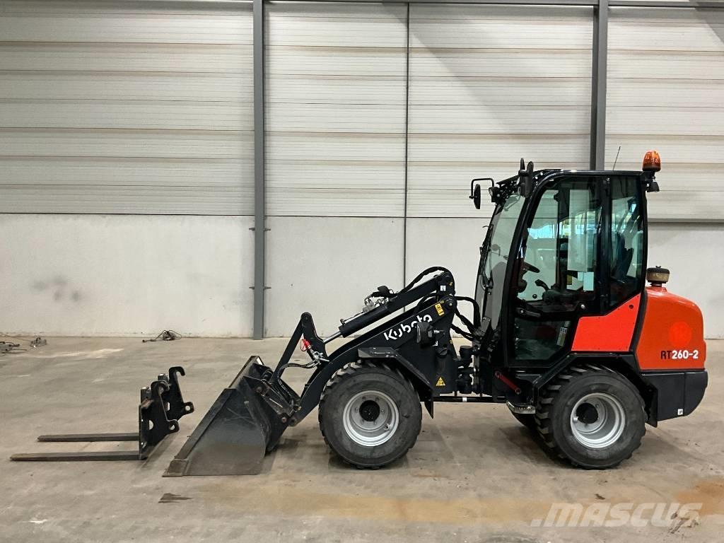 Kubota RT 260-2 Gumikerekes homlokrakodók