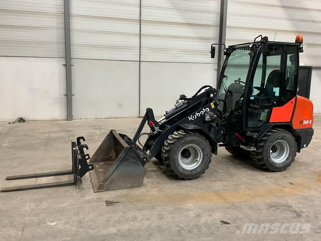 Kubota RT 260-2 Gumikerekes homlokrakodók