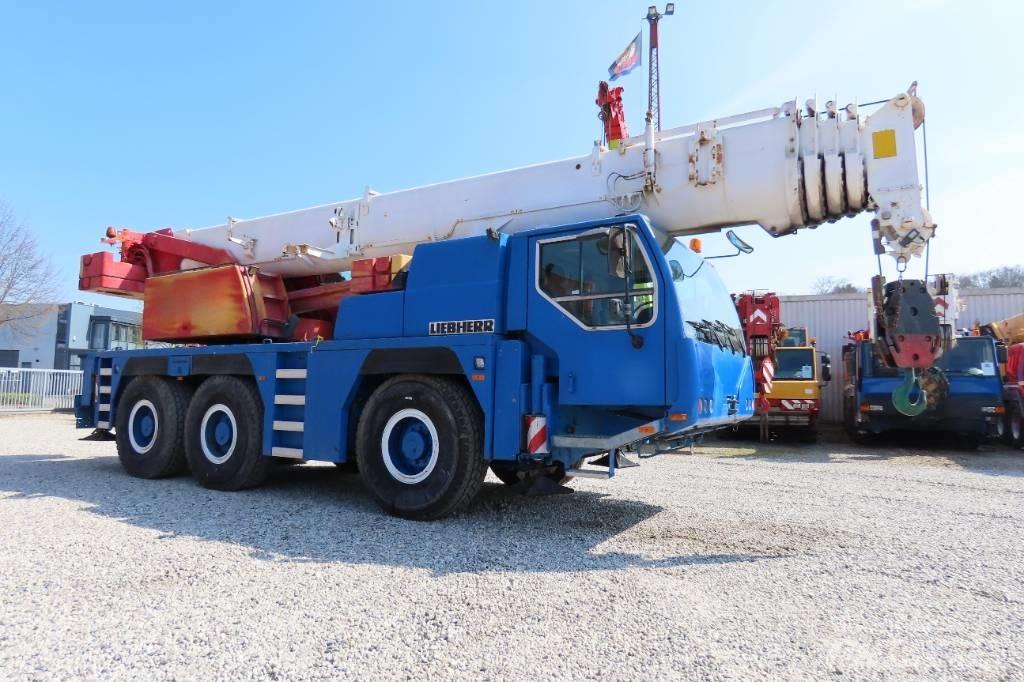 Liebherr LTM 1055-1 Terepdaruk