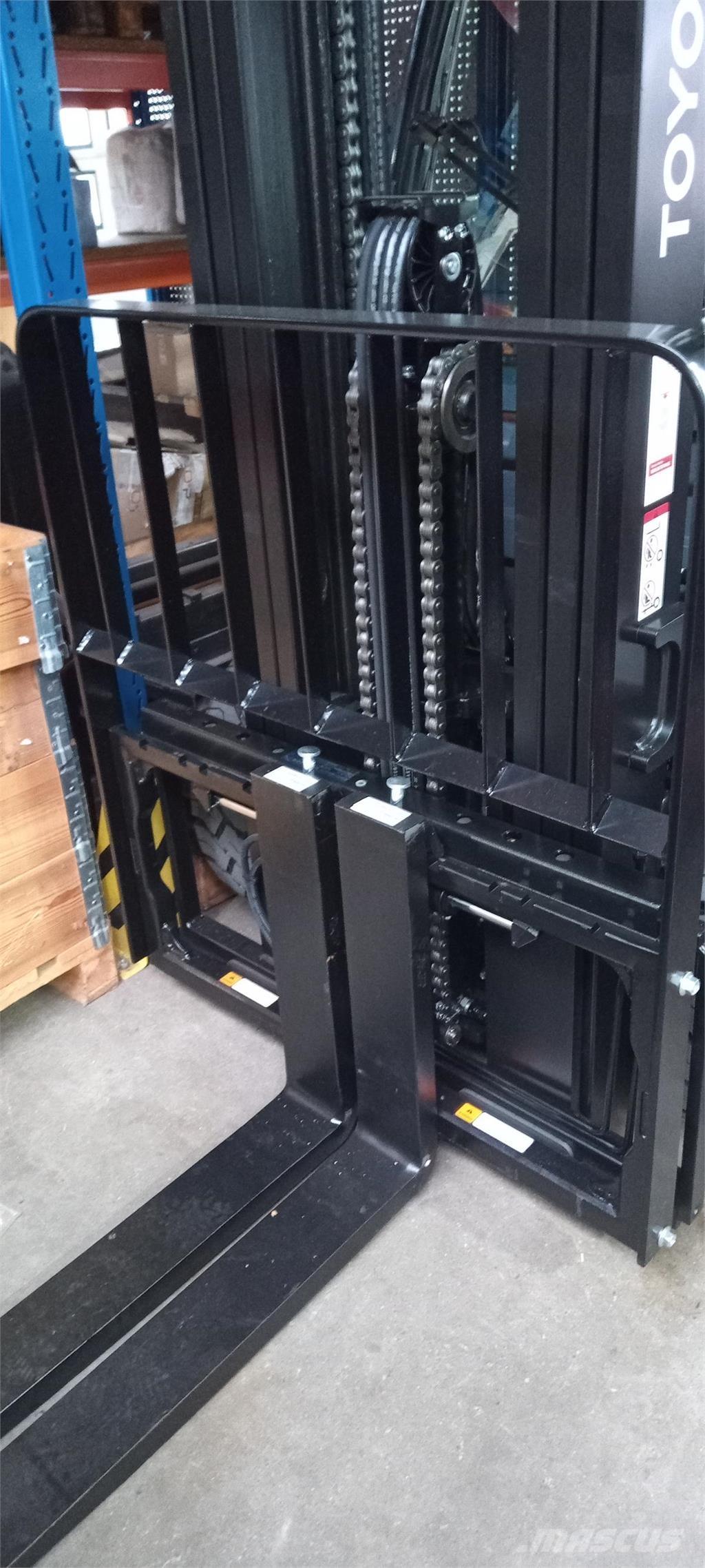 Toyota 52-8FDF30 Dízel targoncák