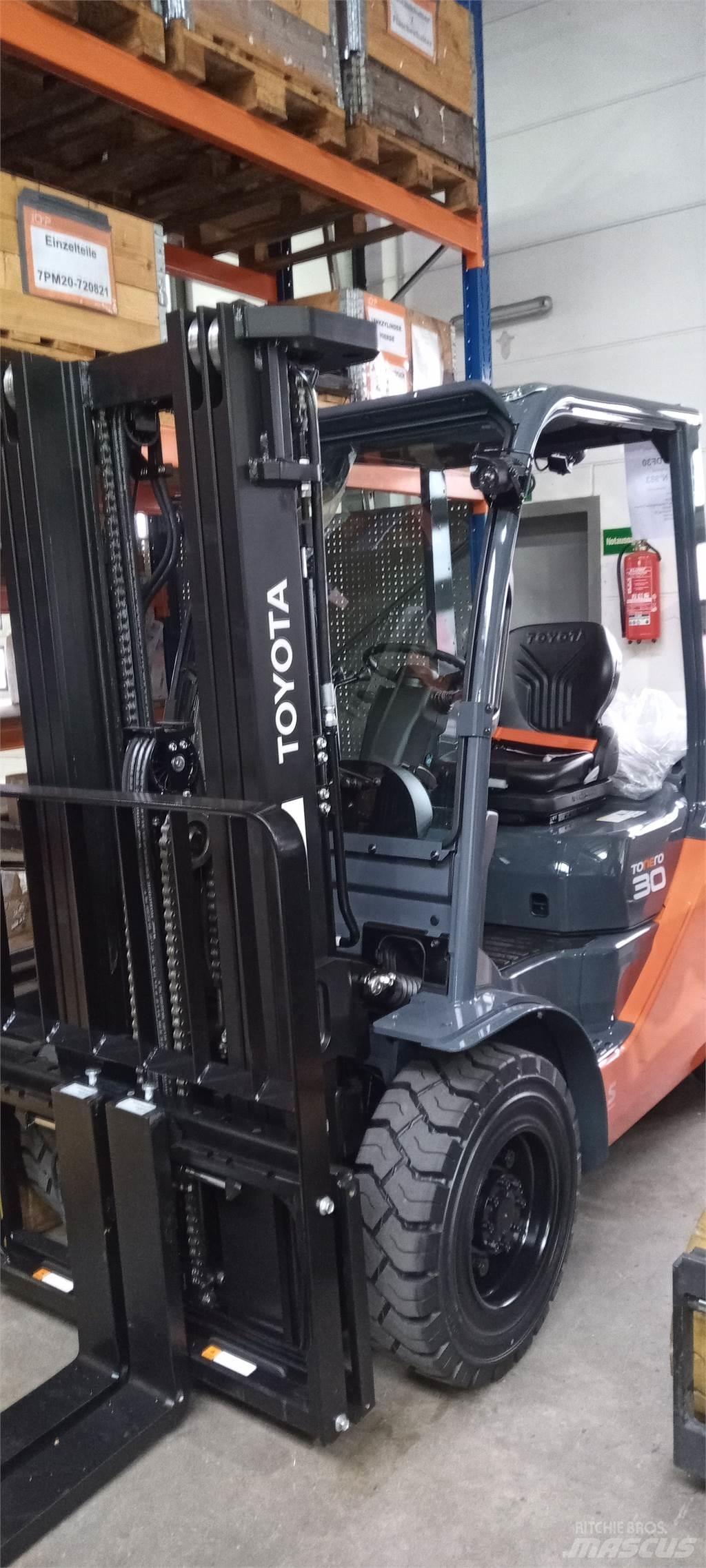 Toyota 52-8FDF30 Dízel targoncák
