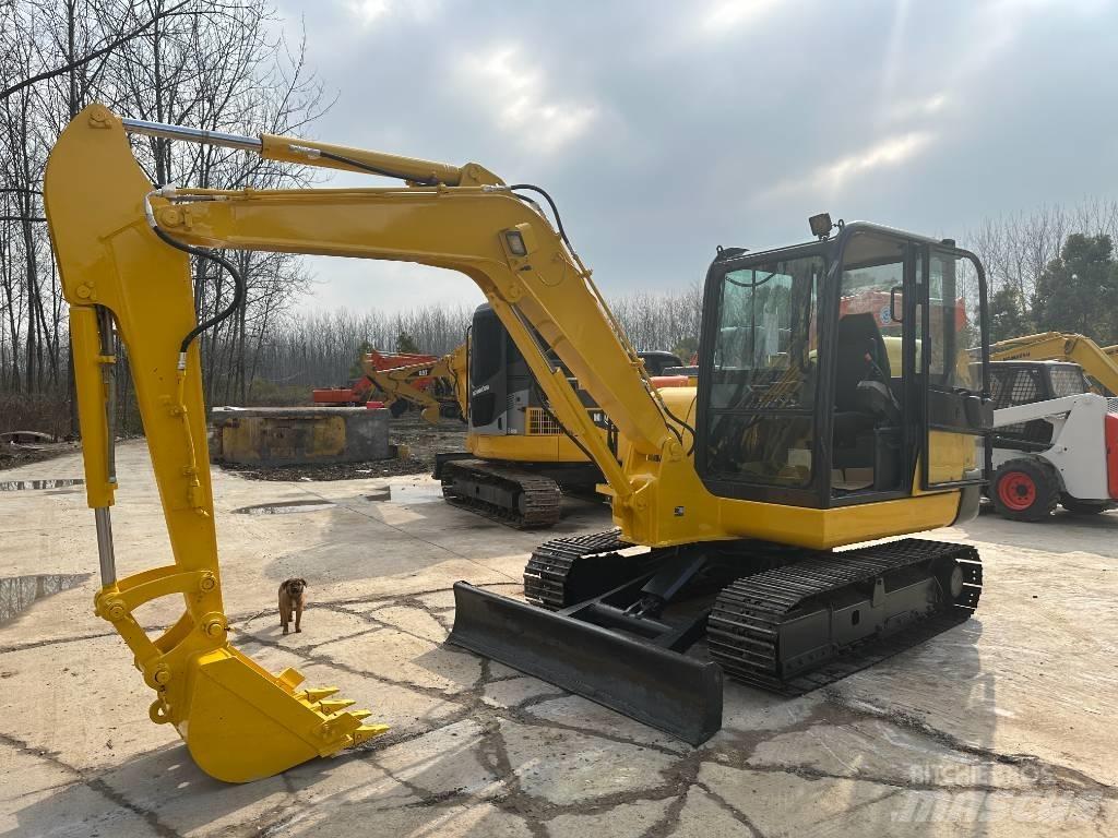 Komatsu PC56 Lánctalpas kotrók