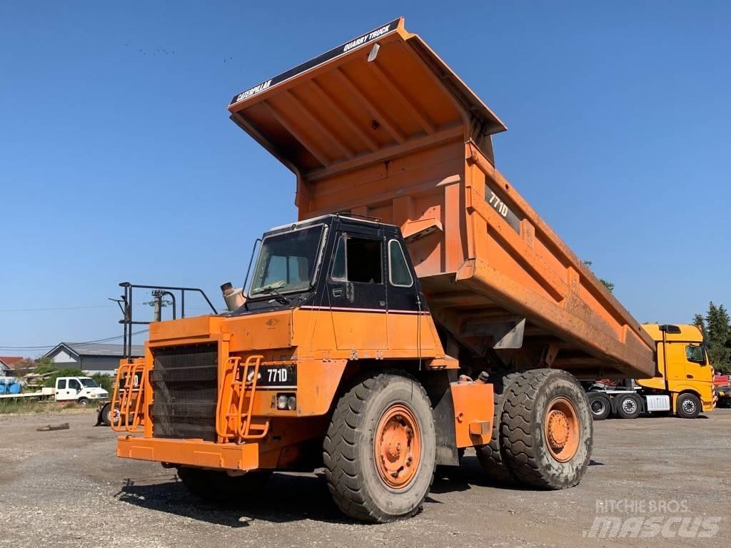 CAT 771 D Nehézdömper
