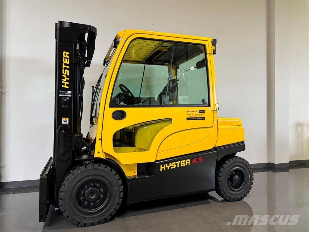 Hyster J4.5XN Elektromos targoncák