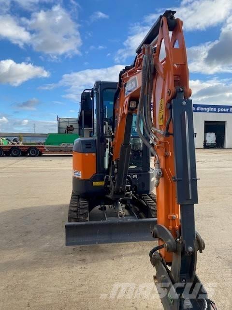 Develon DX 27 Z-7 Mini kotrók < 7t