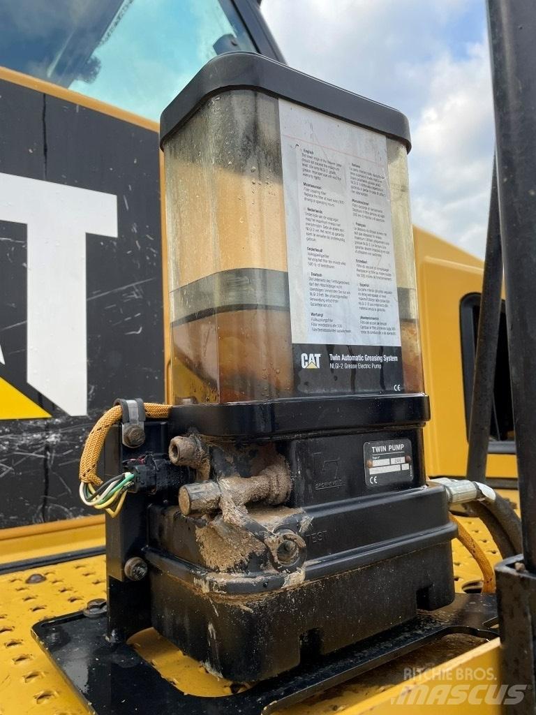 CAT 745 C Csuklósdömperek