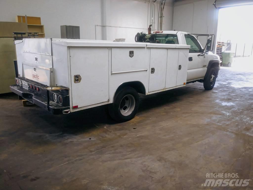 Chevrolet 3500 Kis teherszállító/Platós kocsi