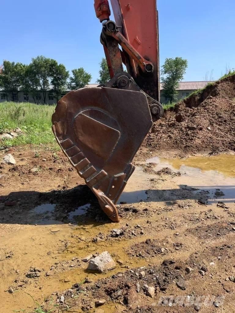 Hitachi ZX 360 Lánctalpas kotrók