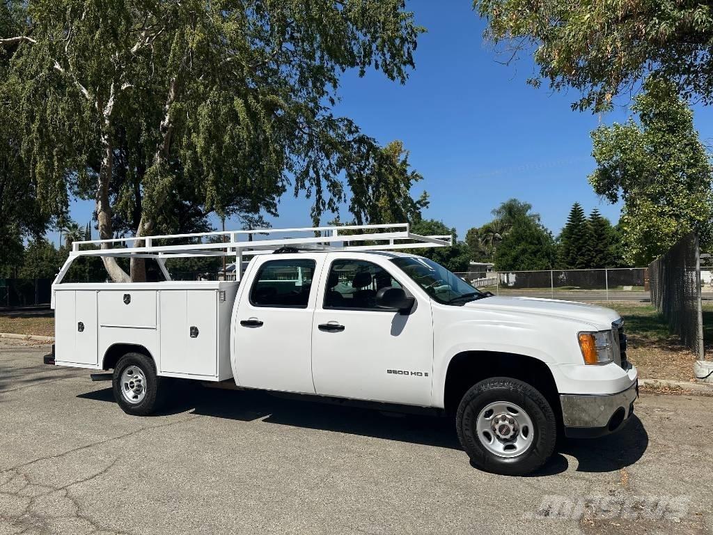 GMC Sierra 2500 HD Kis teherszállító/Platós kocsi