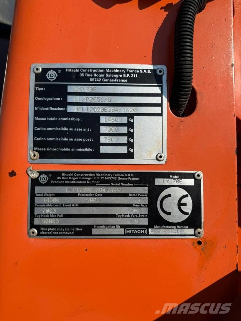 Hitachi LX 170 E Gumikerekes homlokrakodók