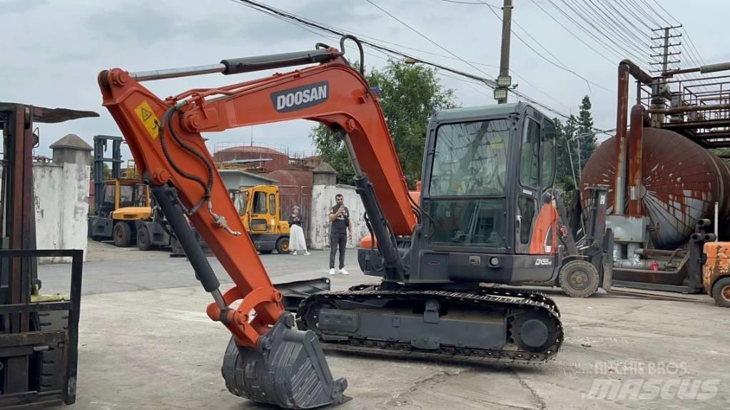 Doosan DX 55 Mini kotrók < 7t