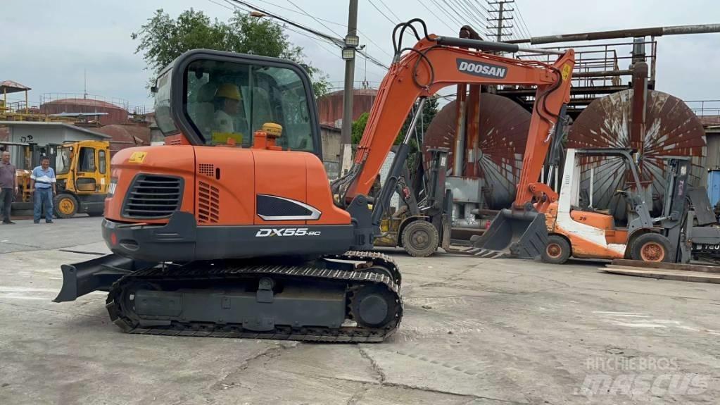 Doosan DX 55 Mini kotrók < 7t