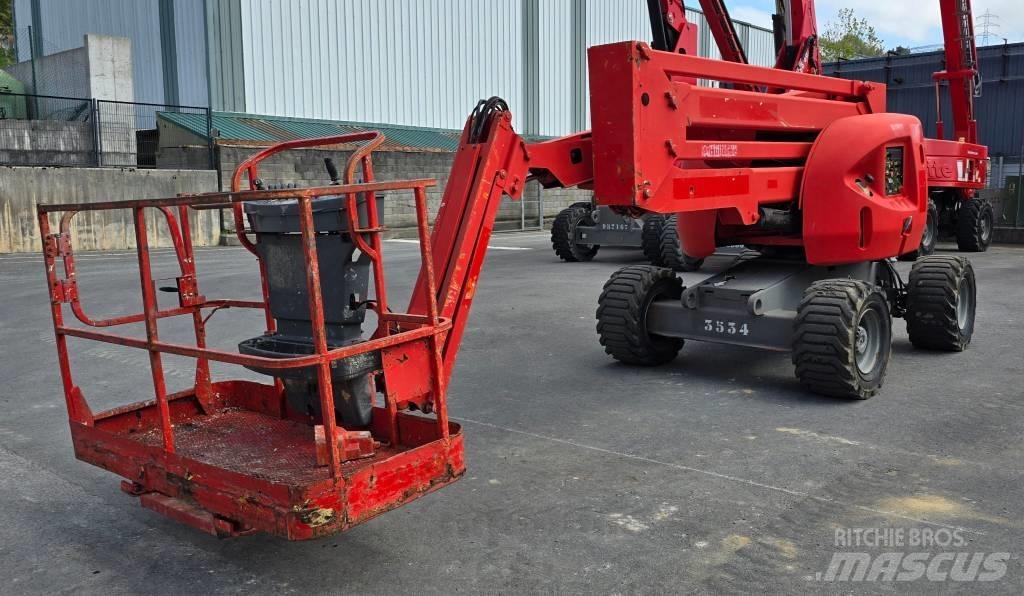 JLG 450 AJ II Karos emelők