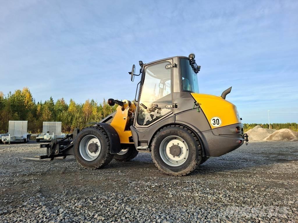 Mecalac AX850-HL Gumikerekes homlokrakodók