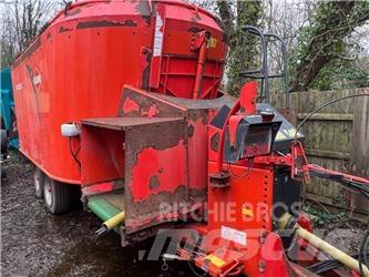 Kuhn EuroMix Állat etetők, itatók