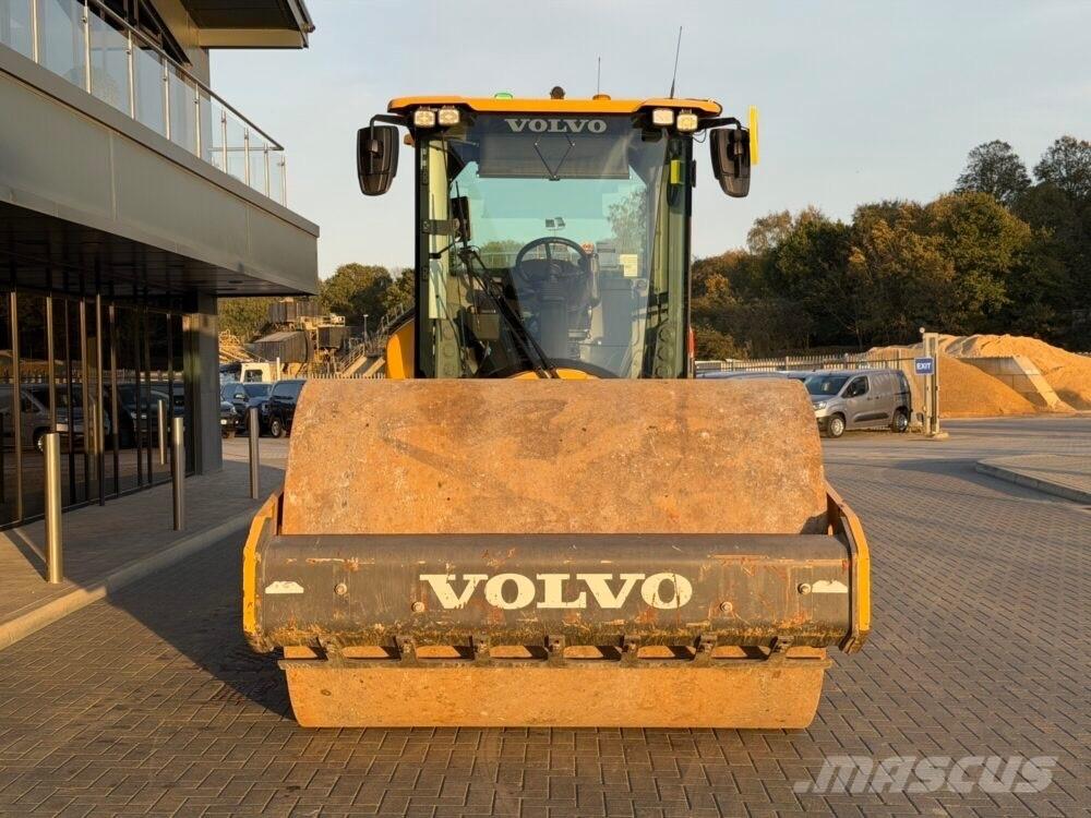 Volvo SD 135 B Egydobos hengerek