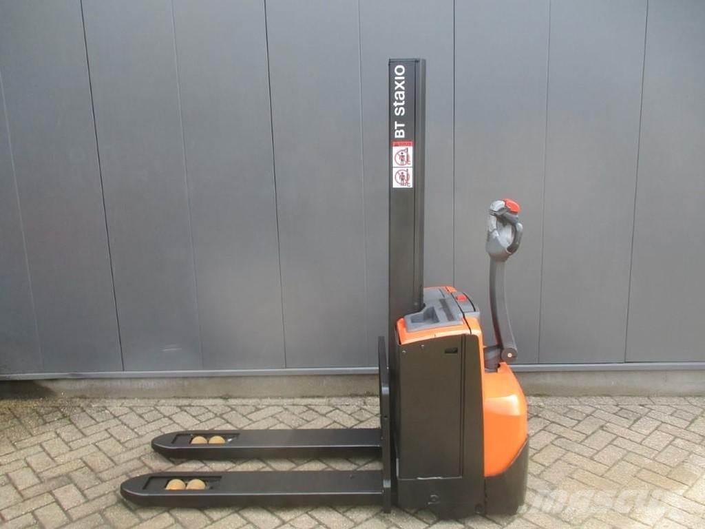 BT SWE 080L Gyalogkíséretű targonca
