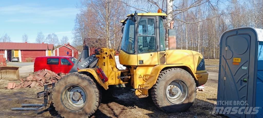 Volvo L 45 B Gumikerekes homlokrakodók