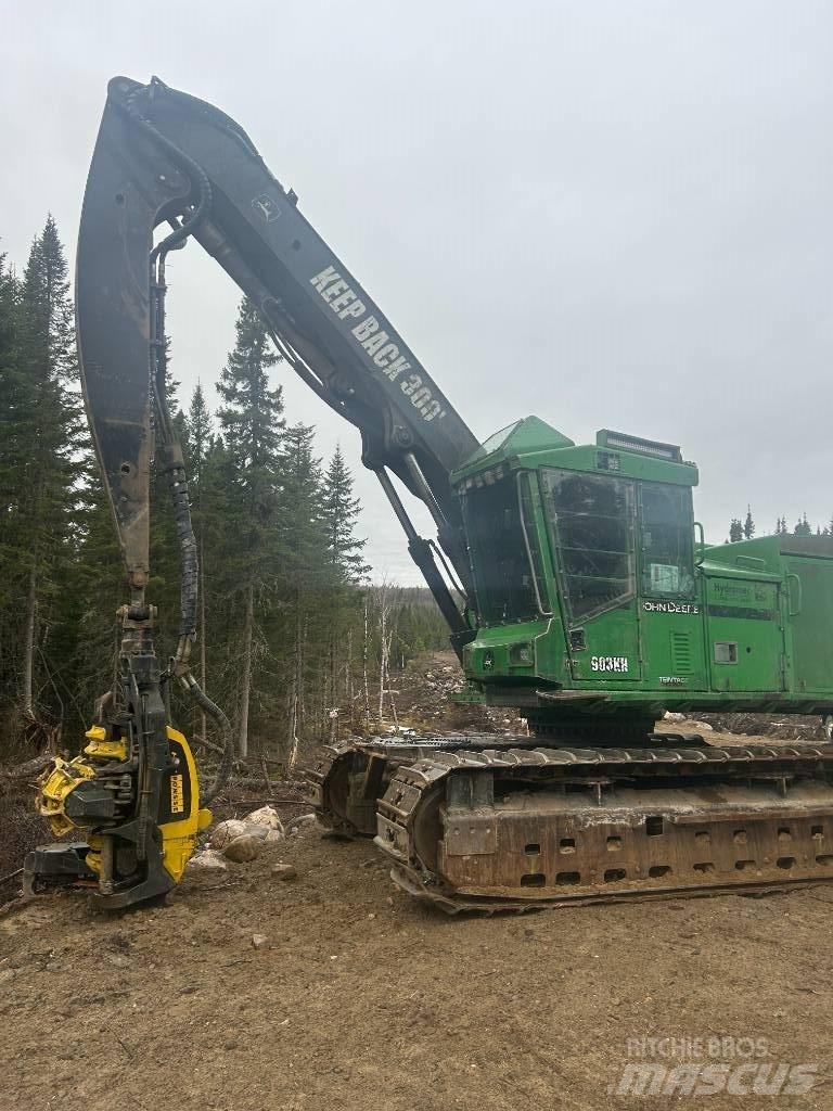 John Deere 903 K Betakarítók